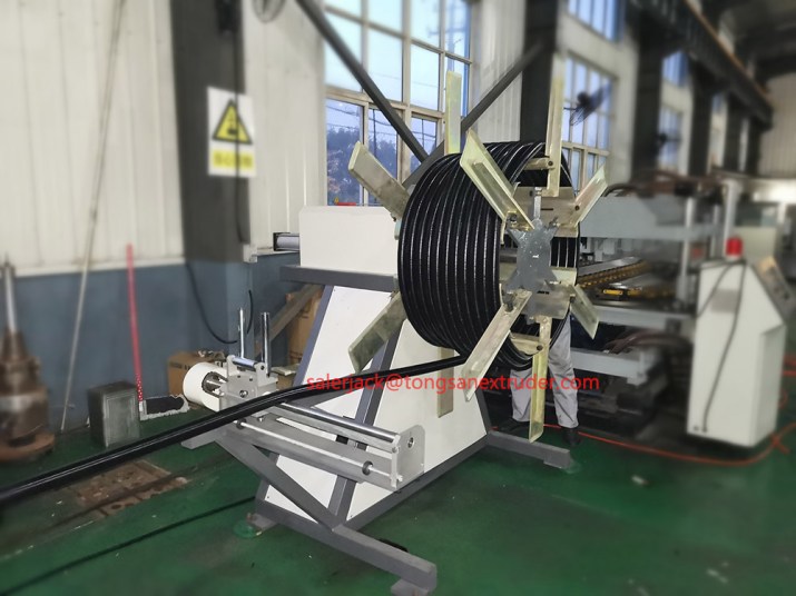 corrugated pipe coiler