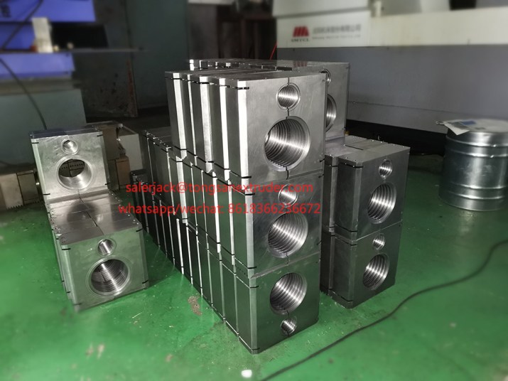 corrugated pipe mould