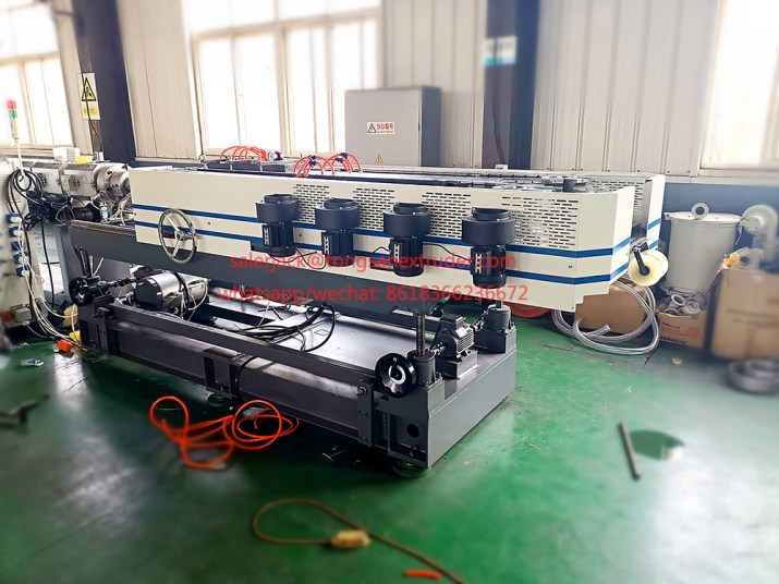 corrugated pipe corrugator