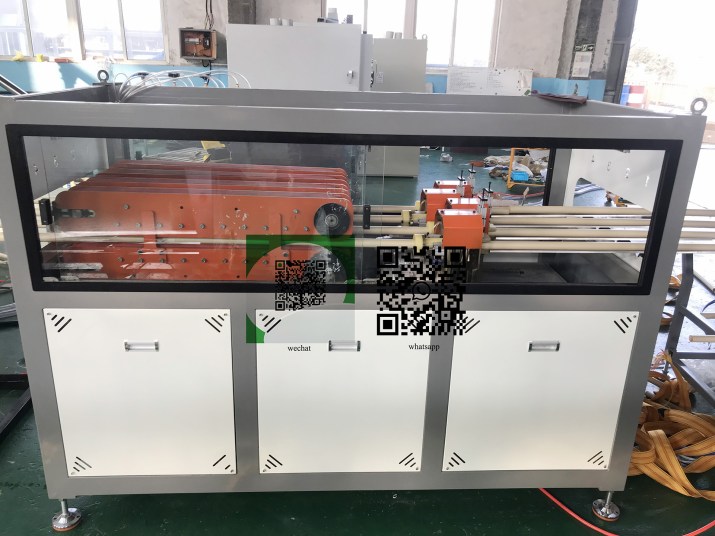 4 cavity PVC pipe machine