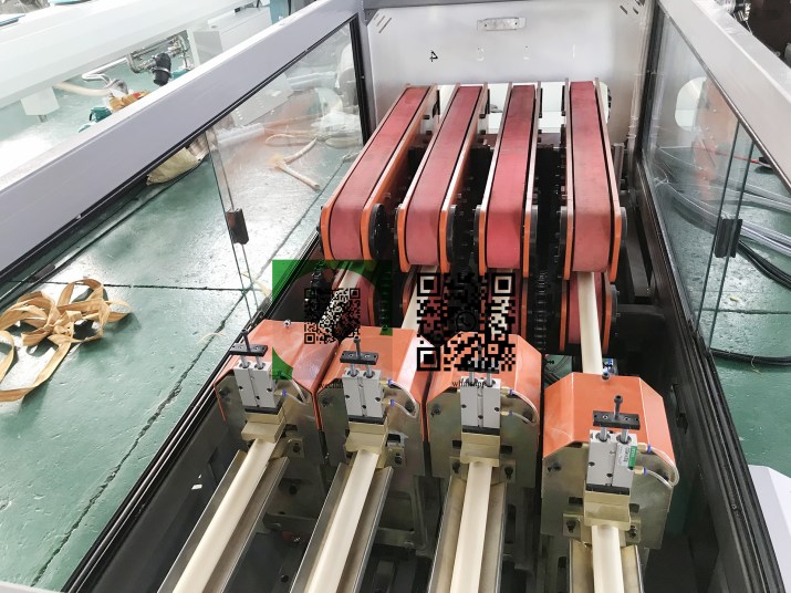 4 Cavity Output PVC Pipe Extrusion Machine 