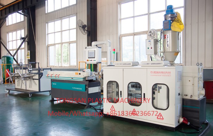 Machine de tuyaux ondulés Flexible