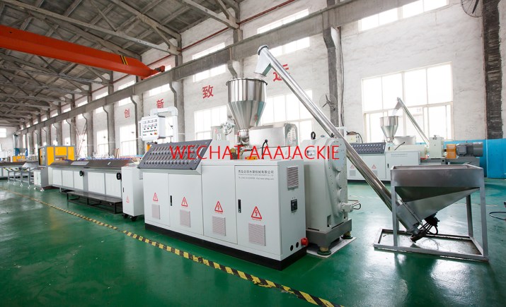 Máy sản xuất sàn gỗ nhựa composite