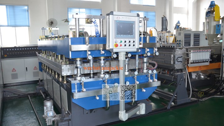 Corrugated Plastic Sheet Machine