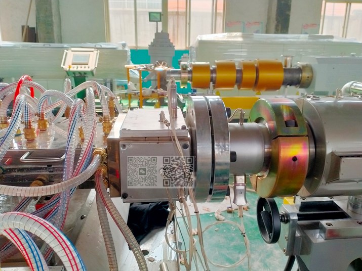 WPC wall cladding machine