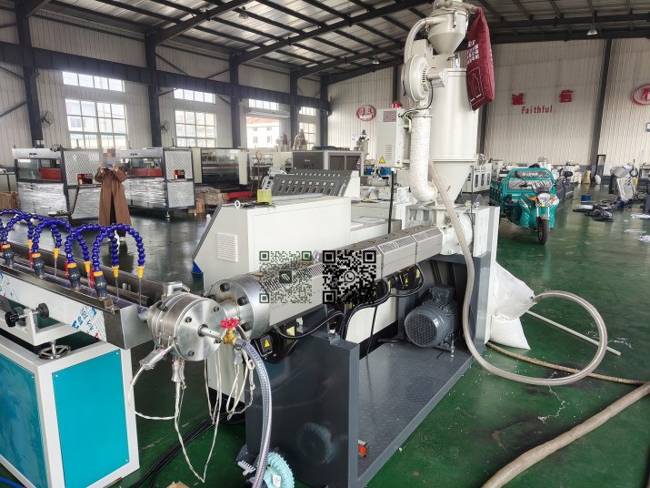 PVC braided hose Extruder