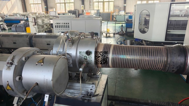 HDPE corrugated pipe making machine
