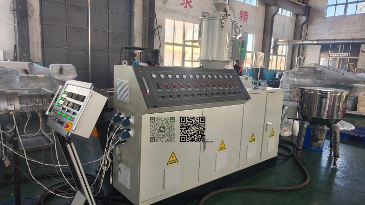 HDPE Pipe Extruder