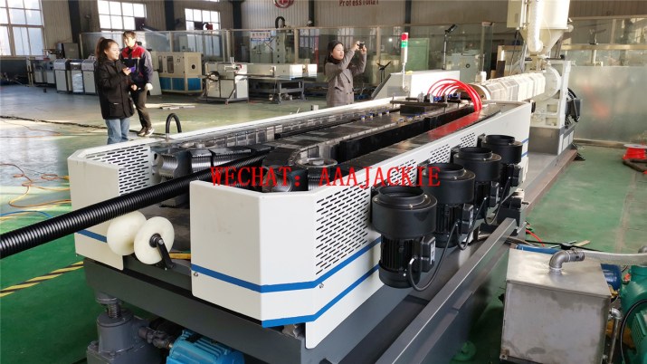 Máy sản xuất Ống ruột gà PA