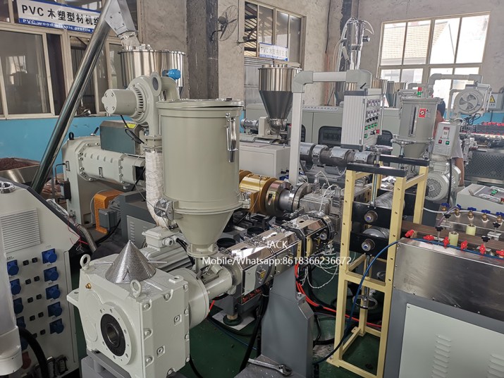 WPC Decking Profile Production Line