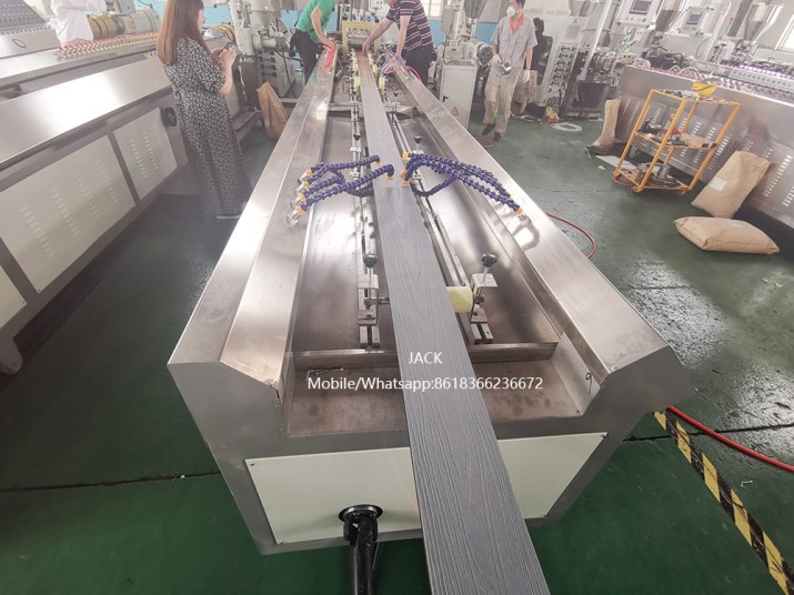 WPC Decking Making Machine