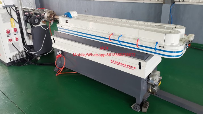 corrugated pipe forming machine