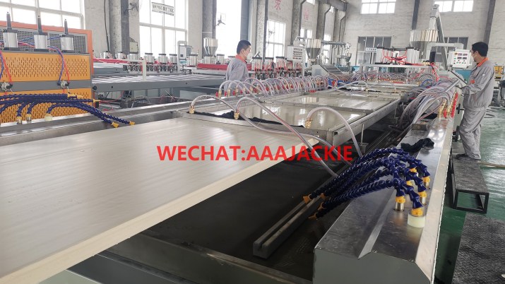 PVC WPC Kapı Üretim Makinesı