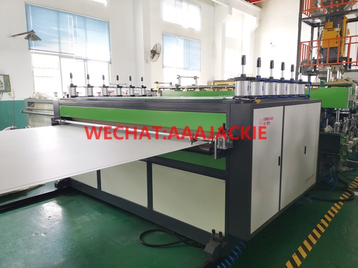 Máy sản xuất  Tấm nhựa PP Danpla