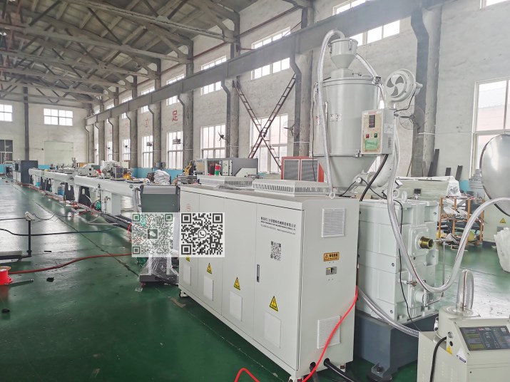 High Speed HDPE Pipe Extrusion Machine