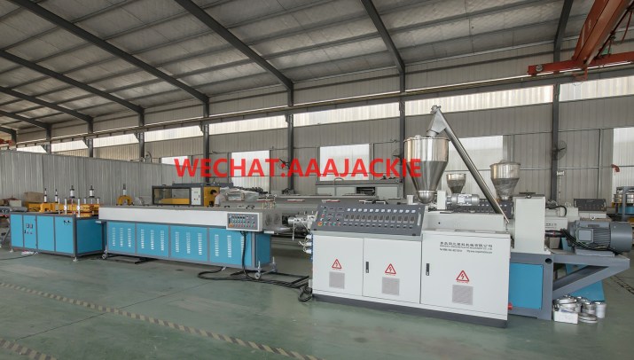  Máy sản xuất Ống luồn dây PVC