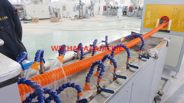  Máy sản xuất ống xoắn HDPE 