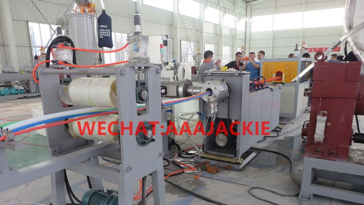 Máy sản xuất Ống nhựa xoắn HDPE