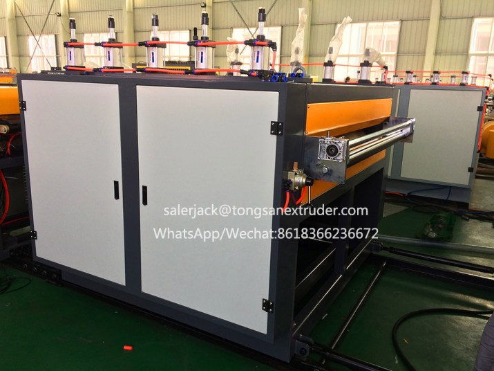 PP hollow sheet extrusion machine