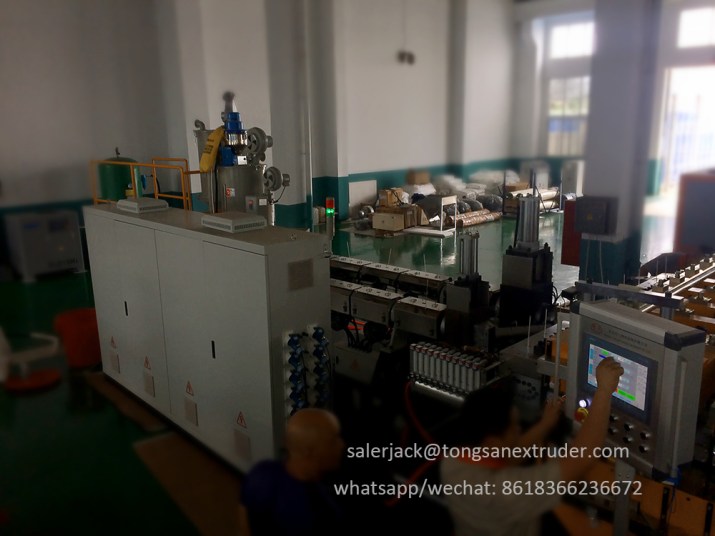 PP corrugated sheet machine